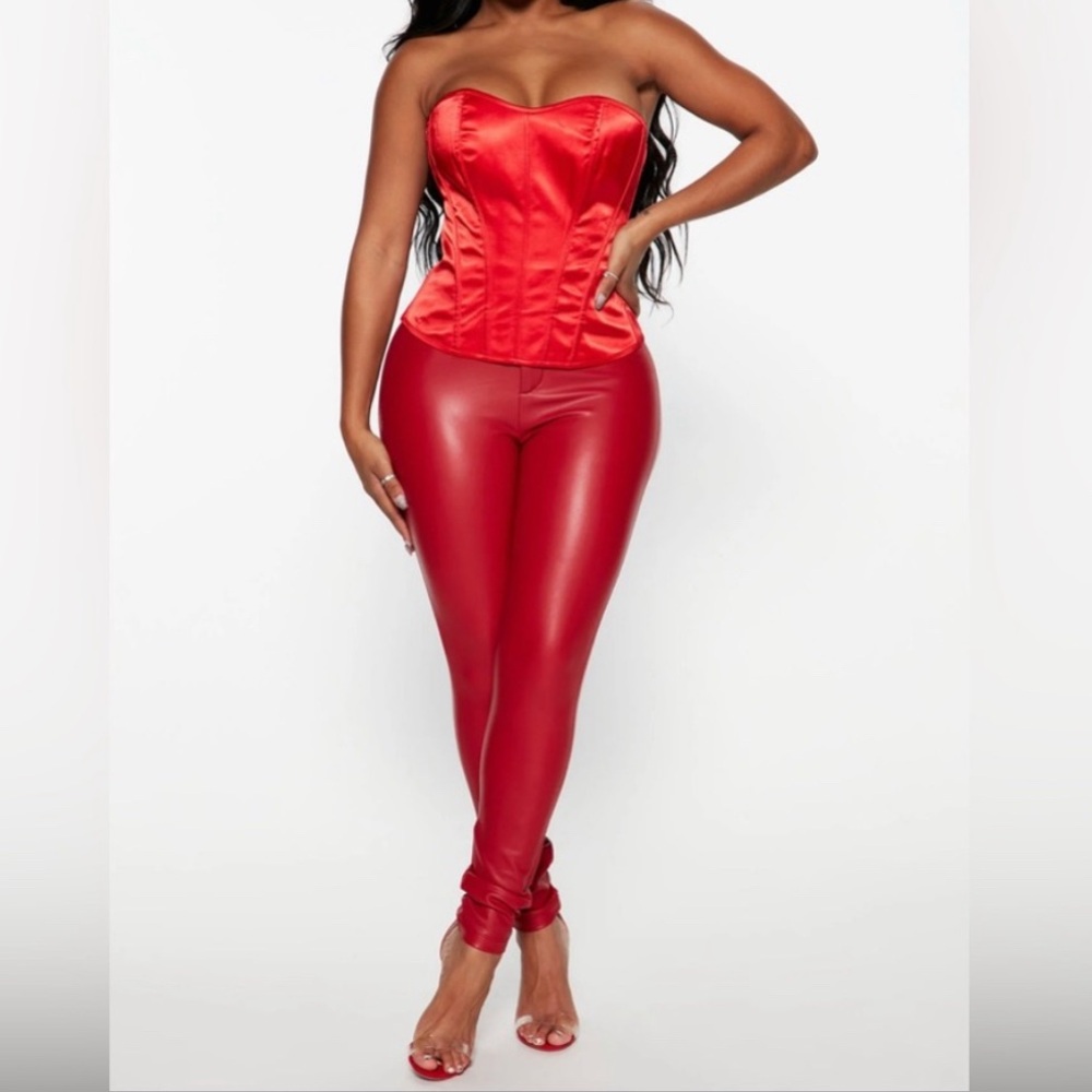Fashion Nova Corset!
